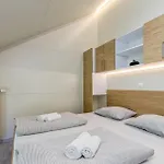 Three Stars Luxury House Art-pe With Pool And Pool *