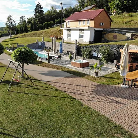 Tatil Evi Three Stars Luxury House Art-pe With Pool And Pool Trebnje