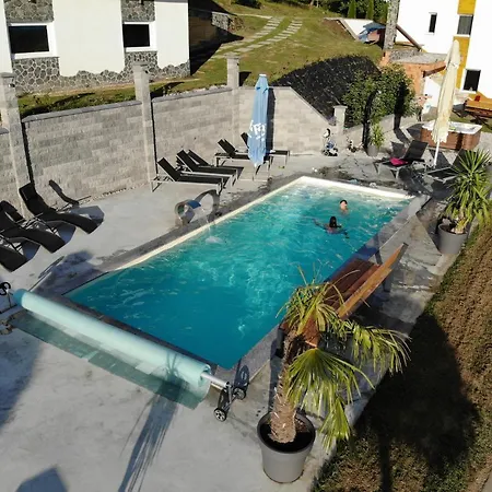 Tatil Evi Three Stars Luxury House Art-pe With Pool And Pool *