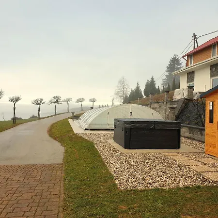 Three Stars Luxury House Art-pe With Pool And Pool *