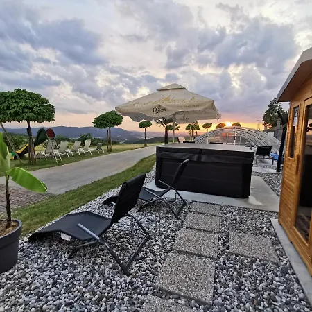 Three Stars Luxury House Art-pe With Pool And Pool Tatil Evi Trebnje