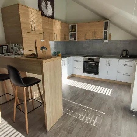 Three Stars Luxury House Art-pe With Pool And Pool