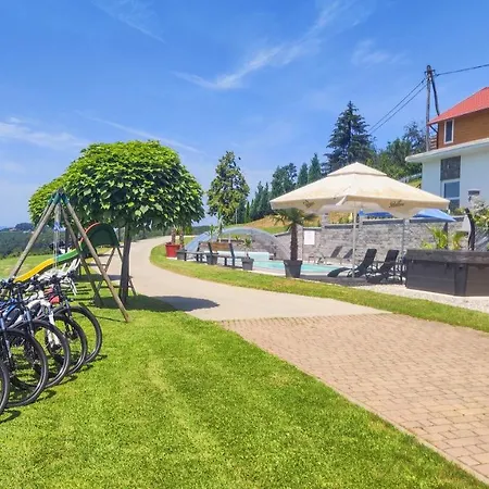 Three Stars Luxury House Art-pe With Pool And Pool Holiday home *