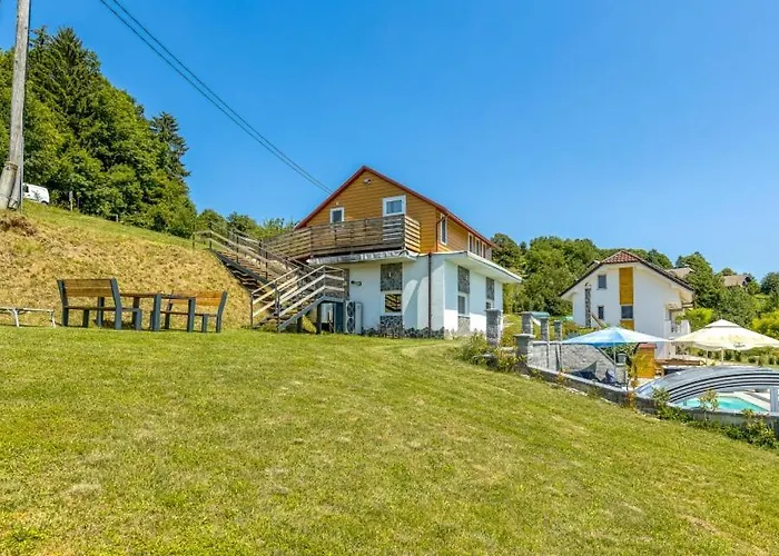 Three Stars Luxury House Art-pe With Pool And Pool Casa vacanze